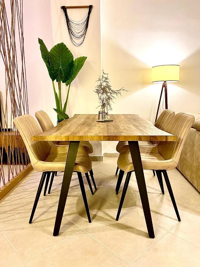 Azalea Studio Apartment In City Center Дуррес Экстерьер фото
