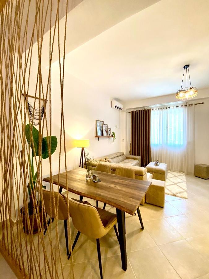 Azalea Studio Apartment In City Center Дуррес Экстерьер фото
